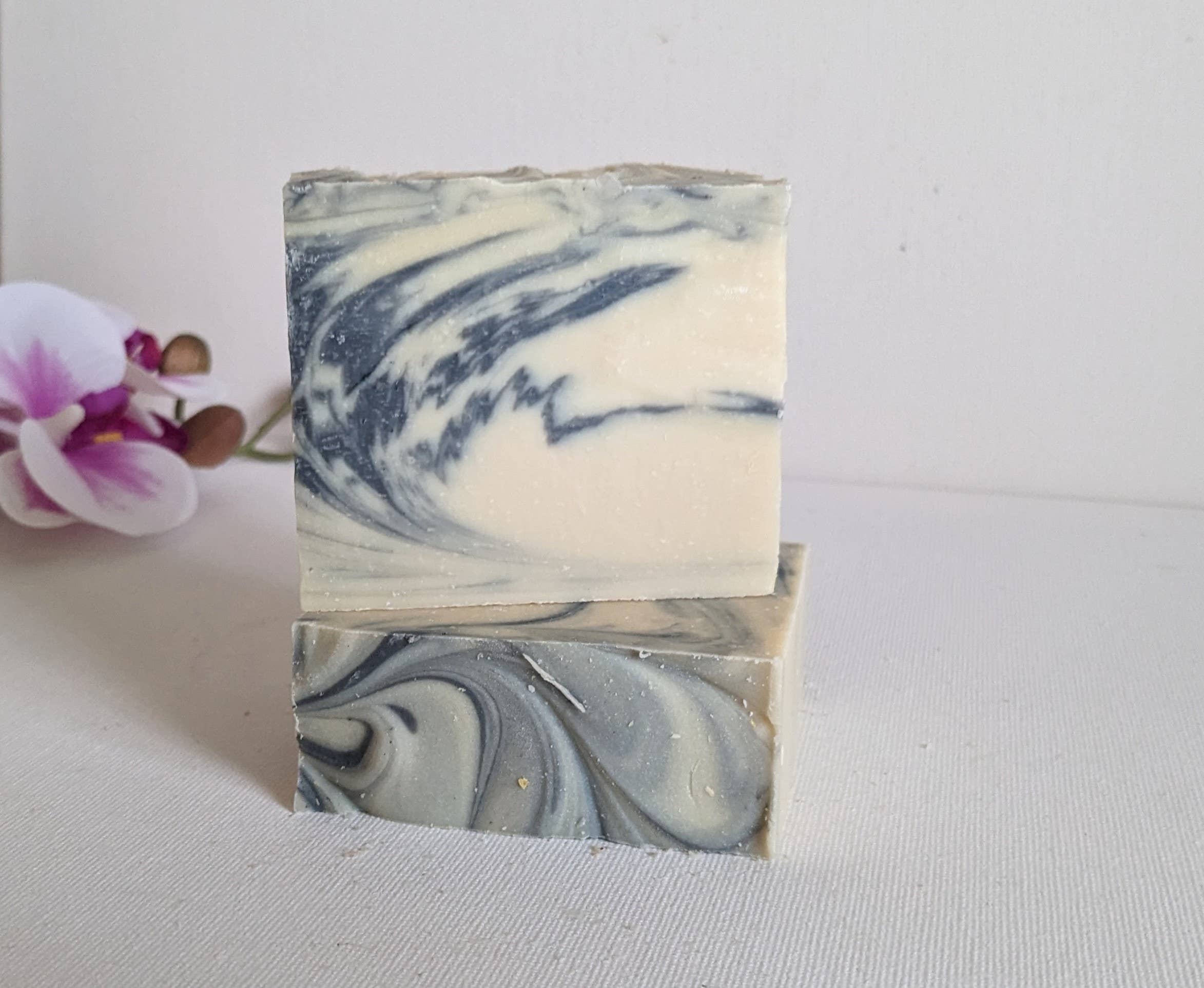 THE GENTLEMEN: BERGAMOT AND CEDARWOOD